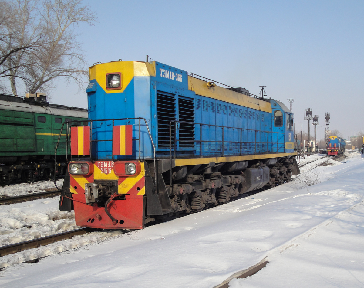 Тепловоз ТЭМ18-366 — предшественник модификации ТЭМ18ДМ
