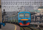 Электропоезд ЭД9М-0032 на вокзале Красноярск