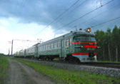 Электропоезд ЭР2-1017 с круглой кабиной на перегоне Давыдово — Дулёво