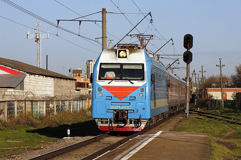 ЭП1М-600 в первоначальной голубой окраске
