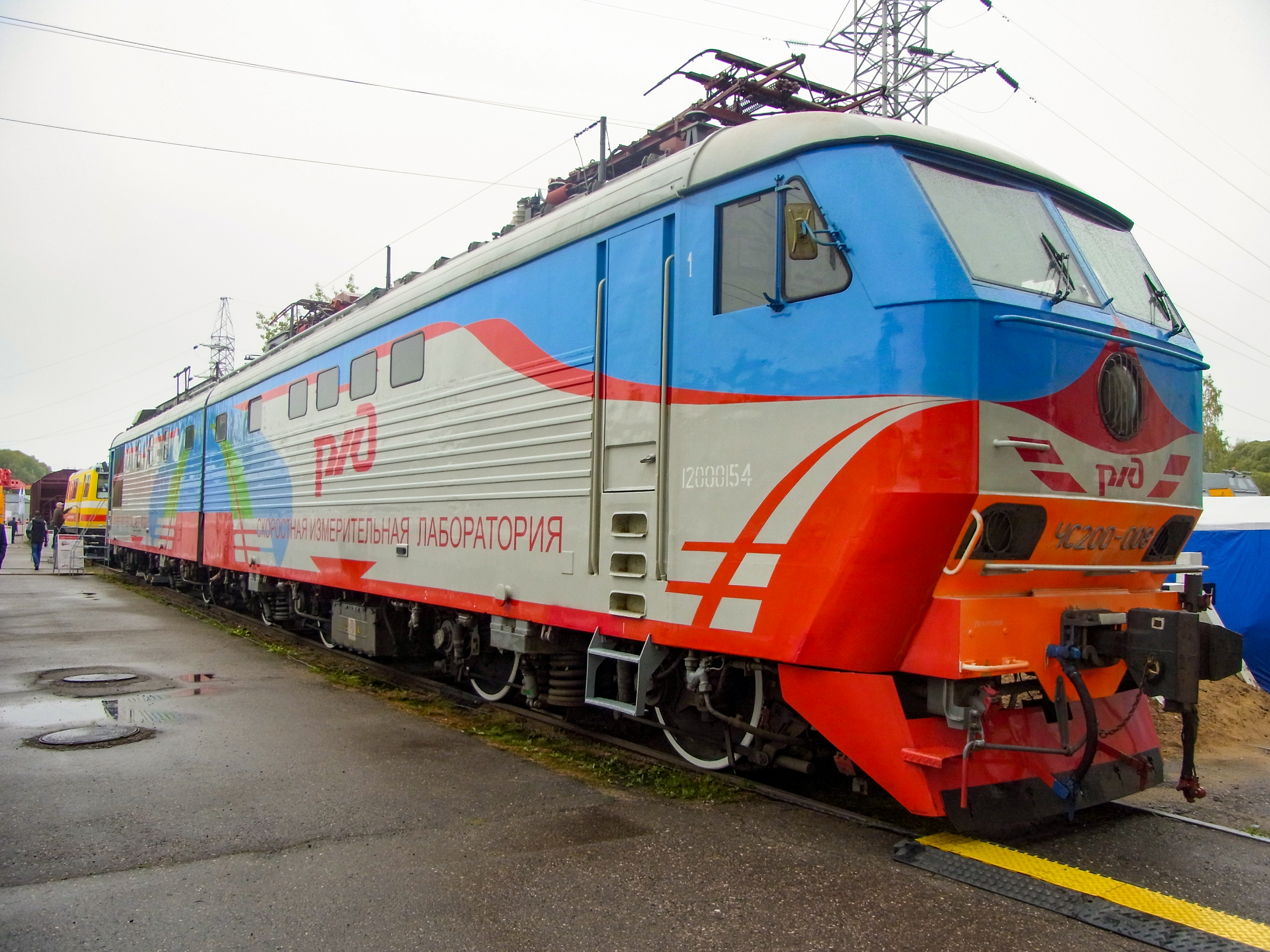 Электровоз ЧС200-008 на Экспо 1520, 2015