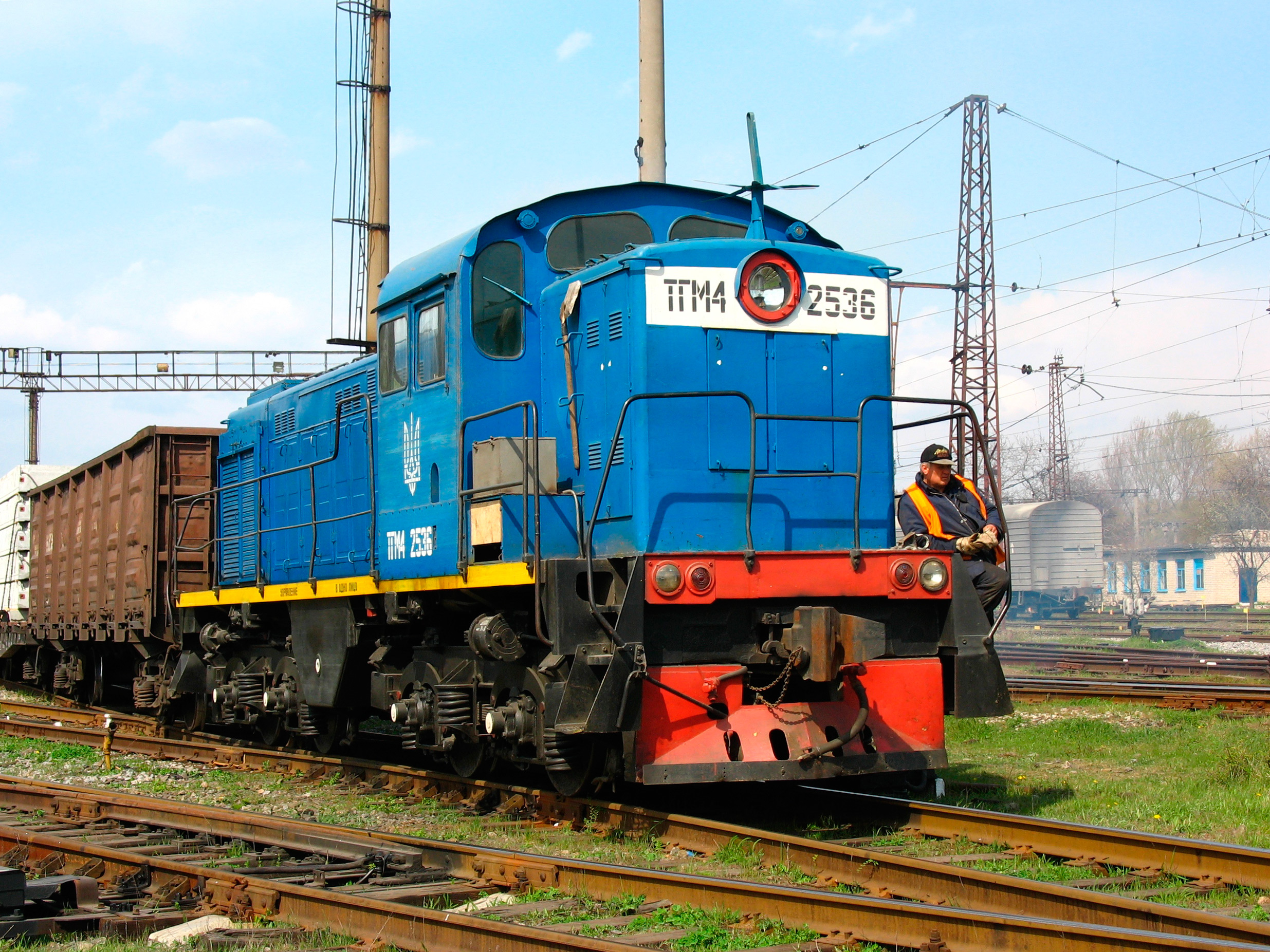 Маневровый тепловоз ТГМ4-2536