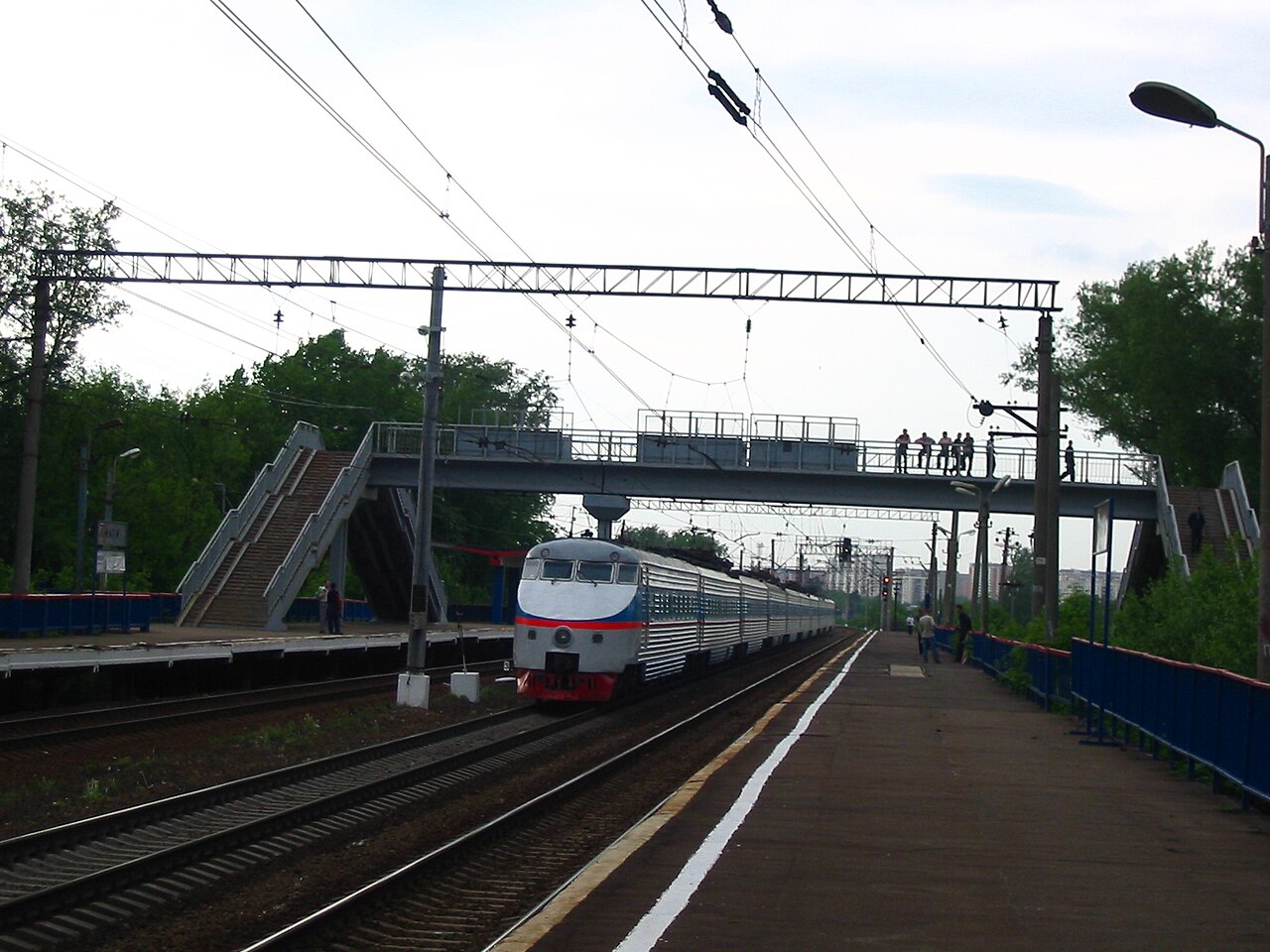 Электропоезд ЭР200 на линии в 2005 году